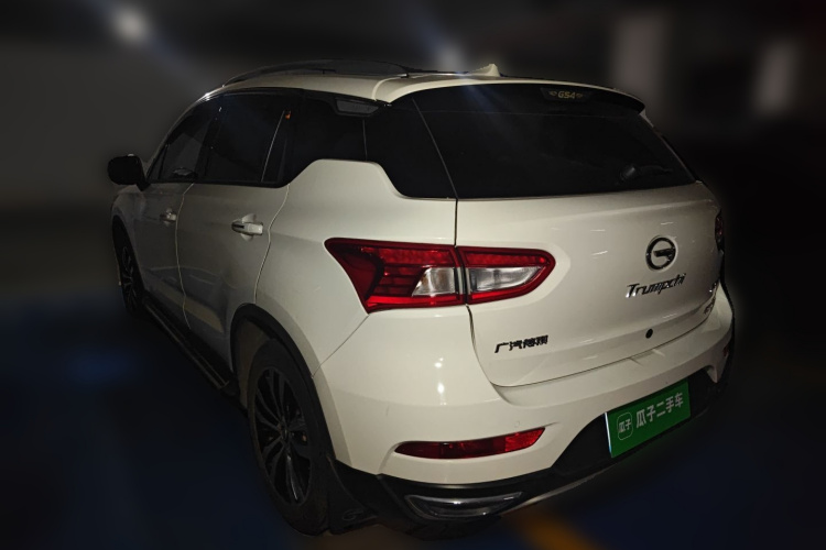 广汽传祺 传祺GS4 2017款 235T 自动两驱豪华智联版车身外观5