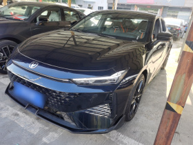 长安UNI-V 2024款 1.5T 尊贵运动型