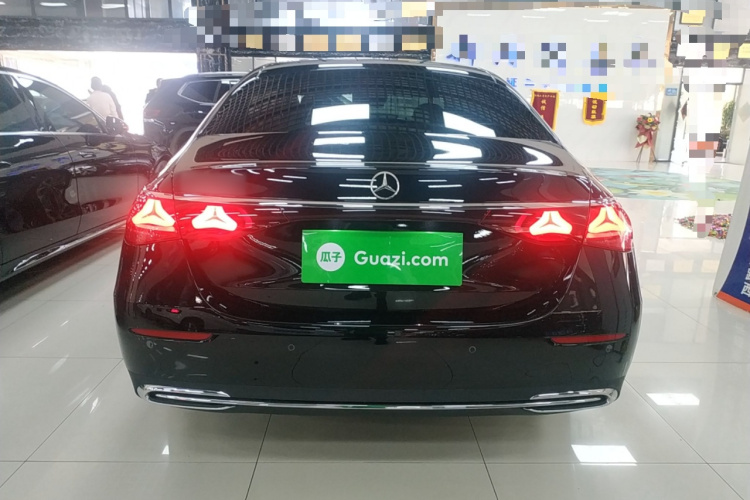 奔驰E级 2025款 改款 E 300 L 豪华型车身外观6004