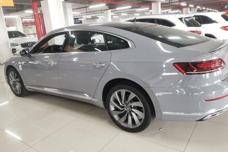 一汽-大众CC 2024款 380TSI 夺目版车身外观4