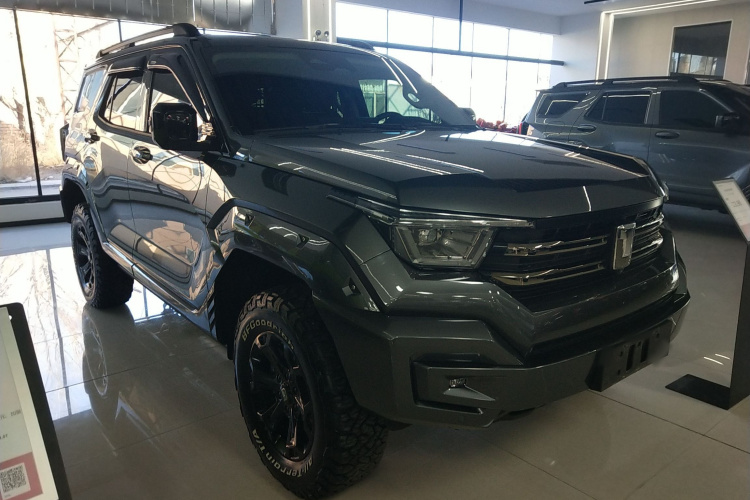 坦克400新能源 2024款 Hi4-T 越野版车身外观3