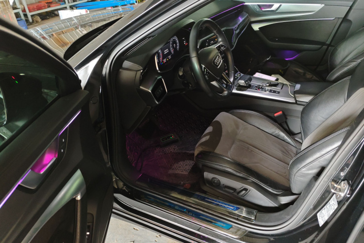 奥迪A6L 2019款 45 TFSI 臻选动感型中控内饰7003