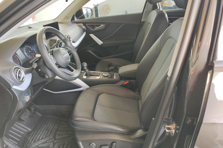 奥迪Q2L 2018款 35 TFSI 时尚致雅型 国VI局部细节19