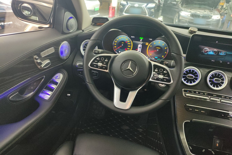 奔驰C级 2019款 改款 C 260 L 运动版中控内饰13
