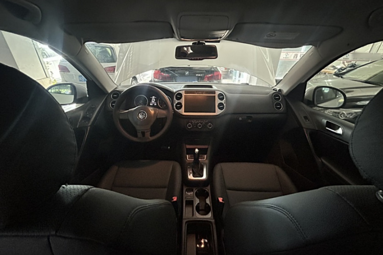 大众 途观 2015款 1.8TSI 自动两驱风尚版中控内饰7001