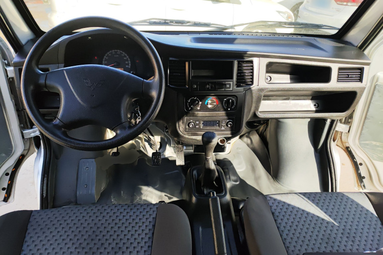 五菱汽车 五菱之光 2023款 1.5L 实用型 5/7座中控内饰12