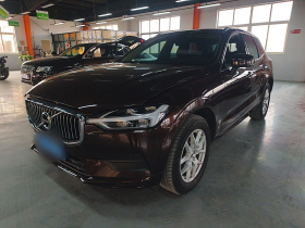 沃尔沃XC60 2018款 T4 智逸版