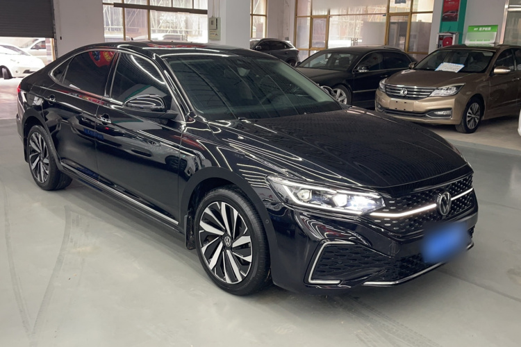 大众 帕萨特 2022款 330TSI 星空豪华版车身外观6002