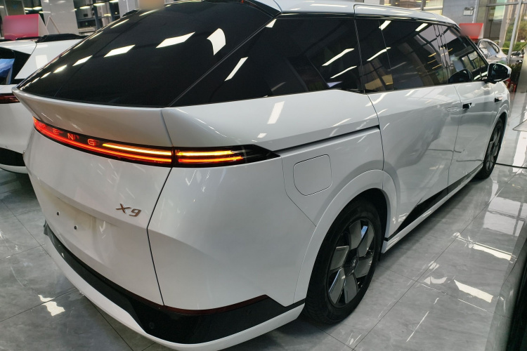 小鹏X9 2024款 702超长续航Max车身外观6005