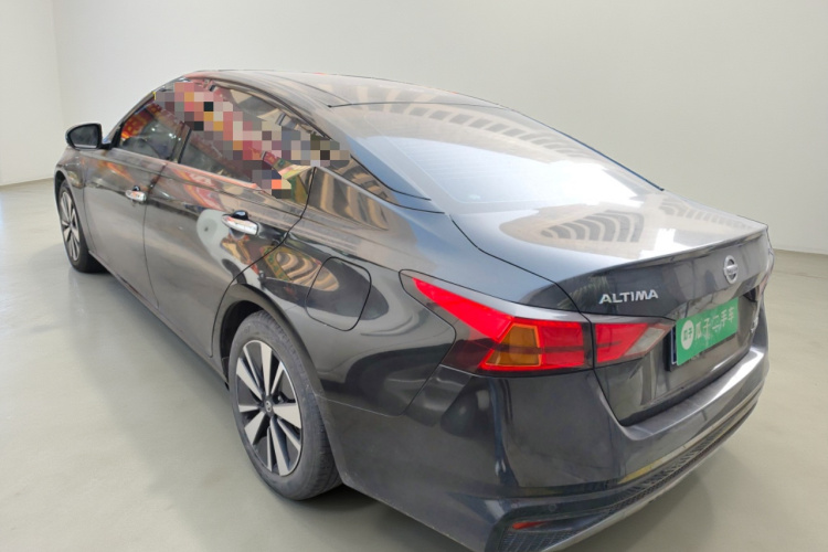 日产 天籁 2021款 2.0T XL 智进版车身外观5