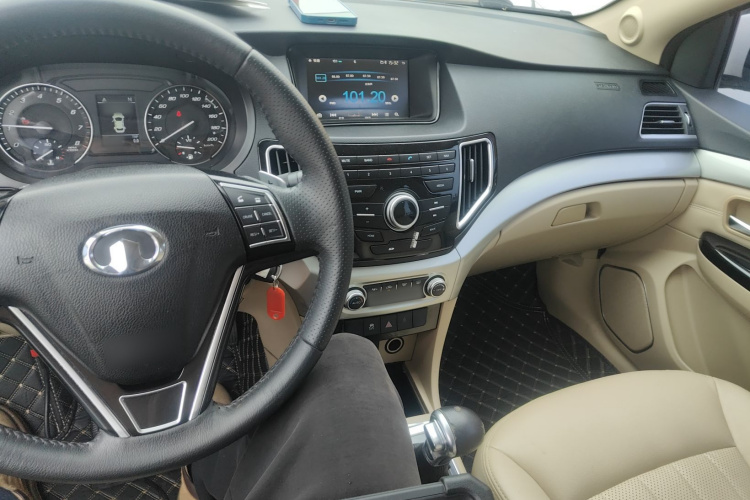 长城C30 2016款 1.5L AMT豪华型中控内饰12