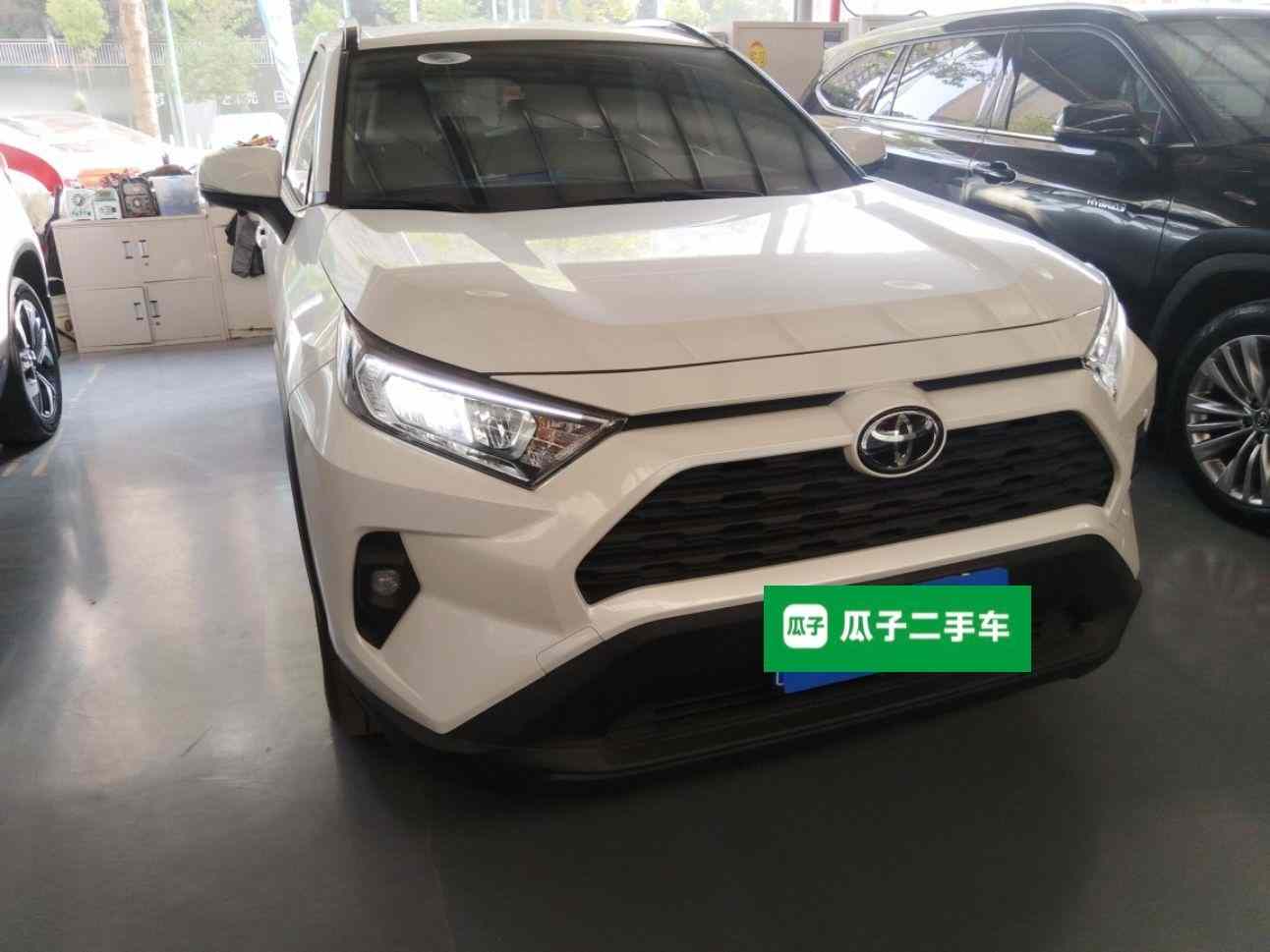 丰田 RAV4荣放 2024款 2.0L CVT两驱都市版(1)