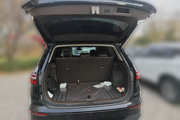 大众 威然 2023款 改款 380TSI 尊驰版中控内饰23