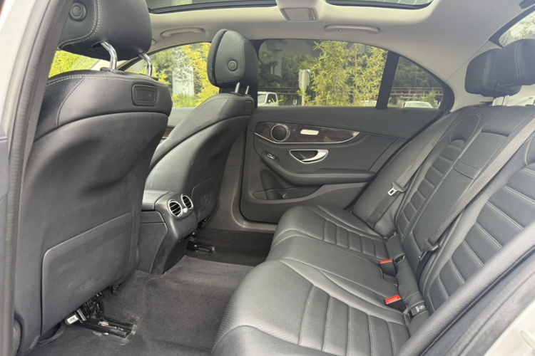 奔驰C级 2016款 C 200 L中控内饰7005