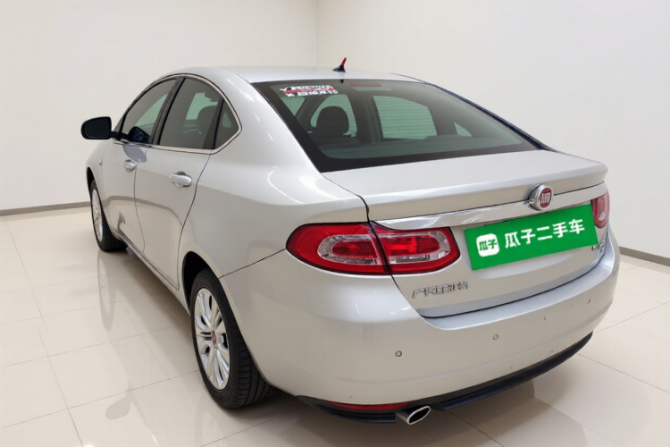 菲亚特 菲翔 2015款 1.4T 自动劲享版车身外观5