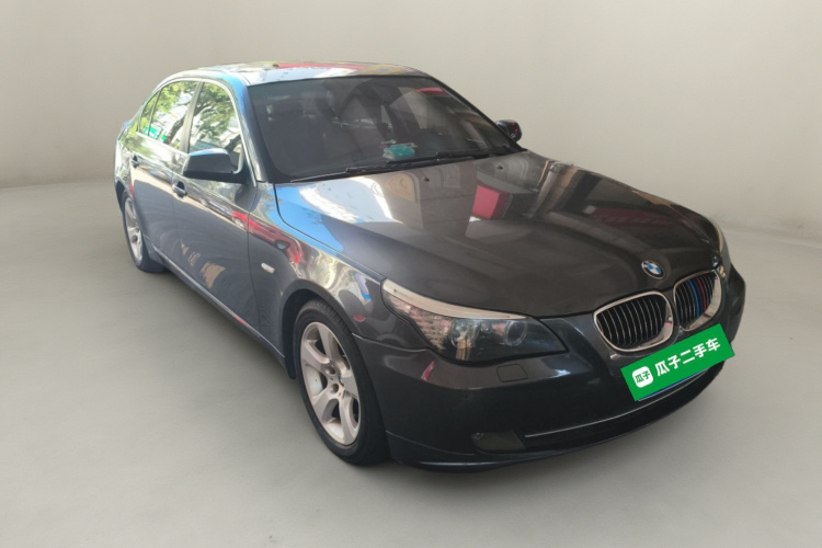 宝马5系 2007款 523Li 典雅型车身外观3