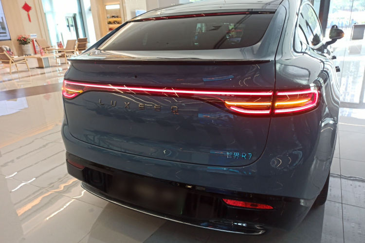 鸿蒙智行 智界R7 2024款 纯电 736km UItra车身外观6