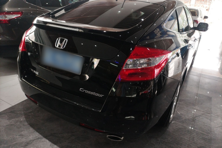 本田 歌诗图 2012款 2.4L 豪华版车身外观7