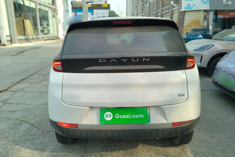 大运 悦虎 2022款 30.66kWh 两驱标准版车身外观6