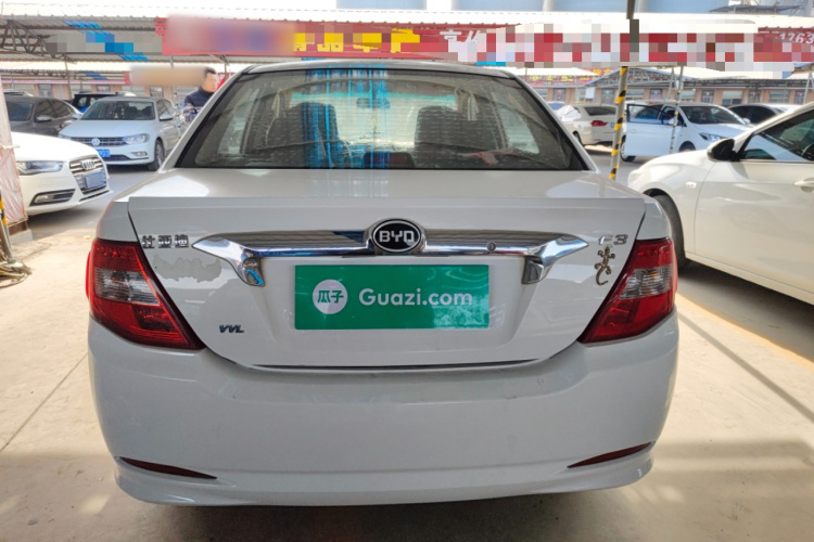 比亚迪F3 2015款 节能版 1.5L 手动豪华型车身外观6