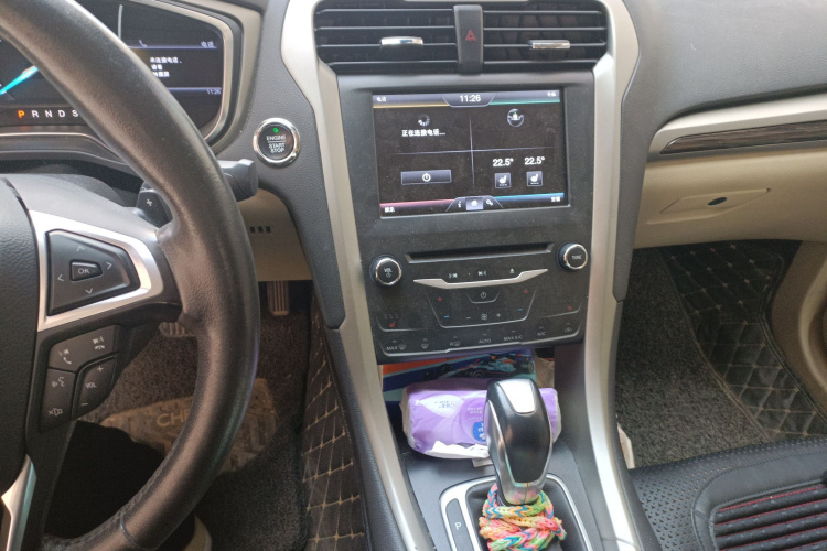 福特 蒙迪欧 2013款 2.0L GTDi200豪华型局部细节16