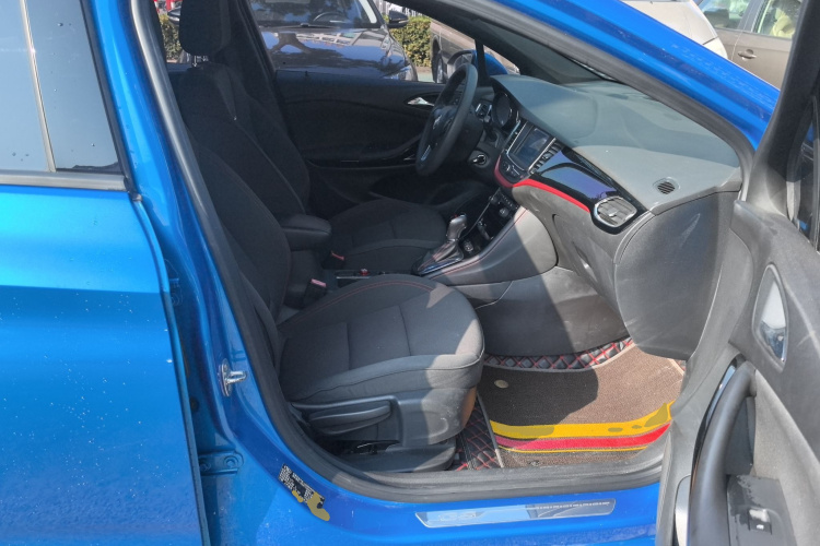 别克 威朗 2016款 两厢GS 20T 双离合豪情运动型局部细节41