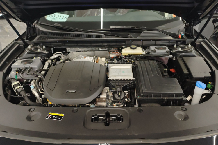 红旗H5 PHEV 2025款 130 超混版机舱底盘24