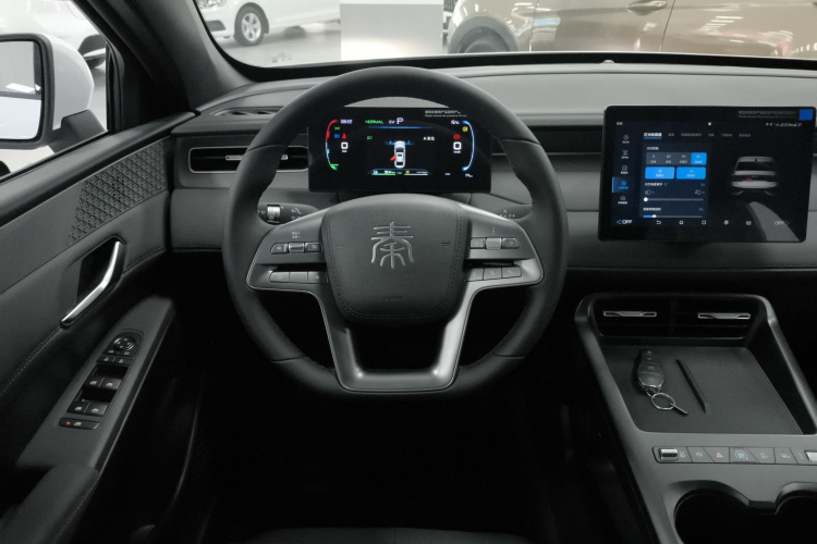 比亚迪 秦PLUS 2025款 DM-i 智驾版 128KM进取型中控内饰13