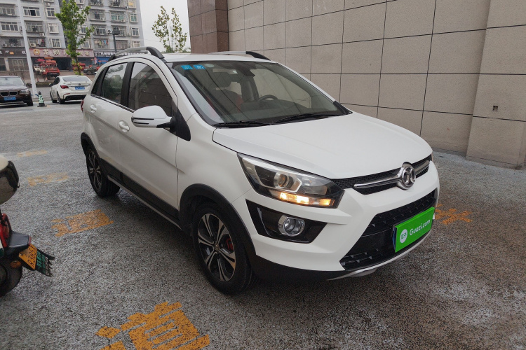 北京汽车 绅宝X25 2015款 1.5L 自动精英型车身外观6002