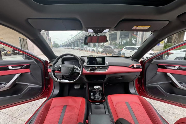 东风风神 奕炫 2021款 230T 自动追影骑士版中控内饰7001