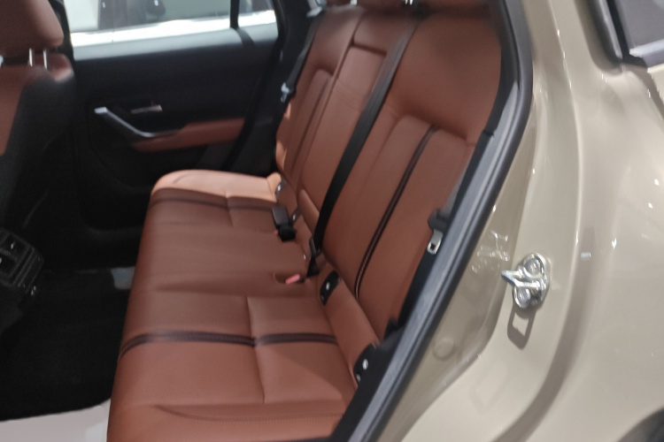 马自达CX-50行也 2023款 2.5L 尊行版中控内饰7003