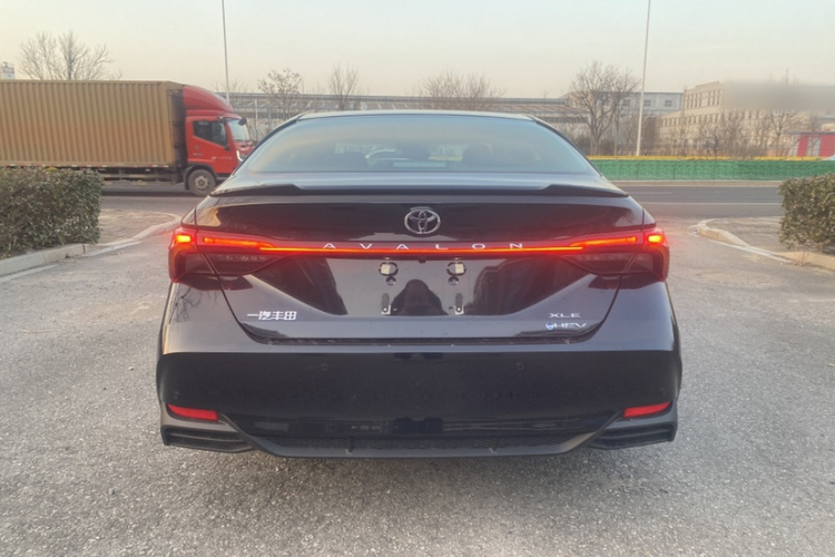 丰田 亚洲龙 2024款 双擎 2.5L XLE尊贵版车身外观6005