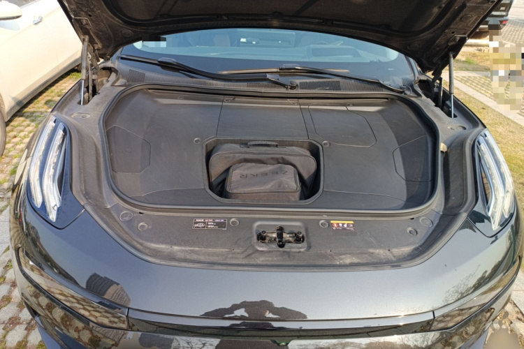 极氪001 2022款 超长续航单电机 WE版局部细节24