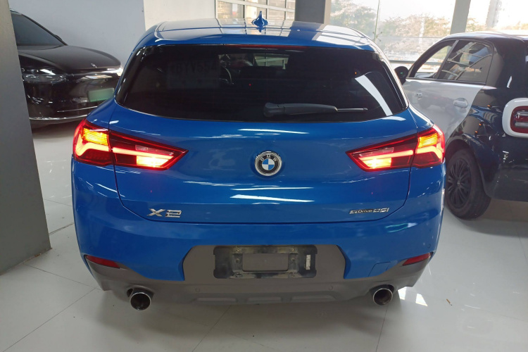 宝马X2(进口) 2018款 sDrive25i 领先型M越野套装 国V车身外观6005