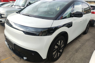 极氪MIX 2025款 长续航智驾版