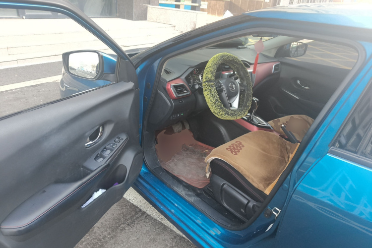 日产 蓝鸟 2016款 1.6L CVT智酷版中控内饰20