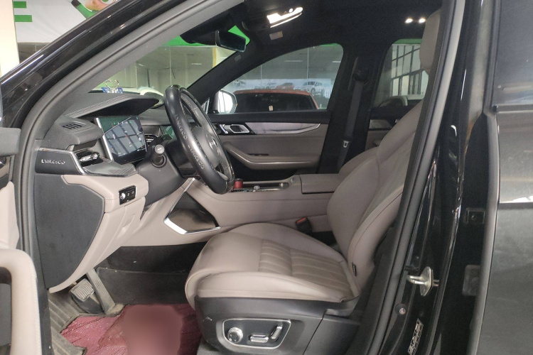 领克09 EM-P 2023款 2.0TD EM-P 远航版PM 七座局部细节19