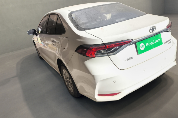 丰田 卡罗拉 2021款 1.2T S-CVT 精英版车身外观5