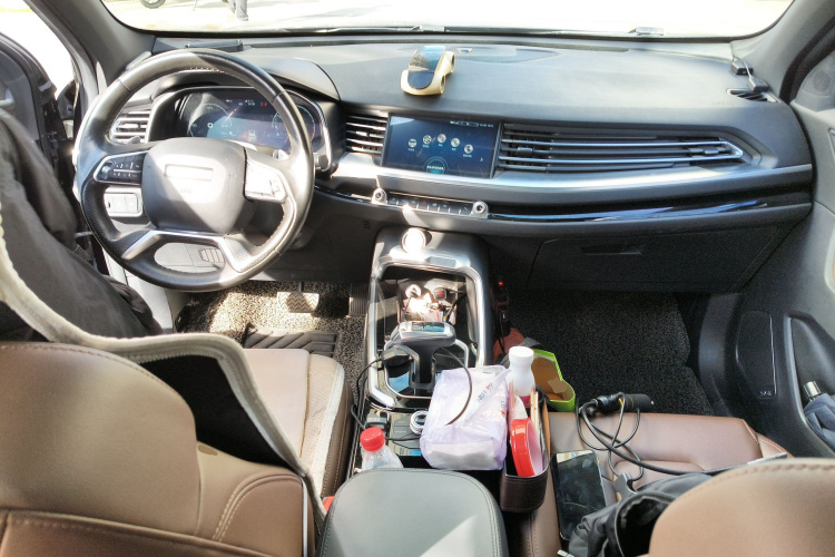 哈弗H6 2017款 红标 2.0T 自动两驱领尚型中控内饰12