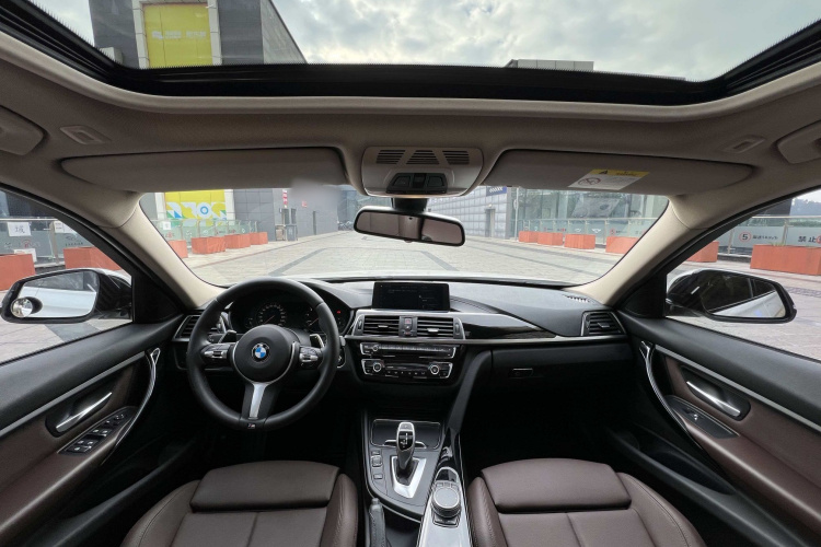 宝马3系 2018款 320Li 领先型M运动套装中控内饰7003