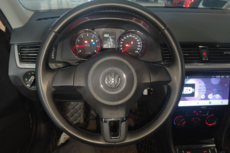 大众 宝来 2015款 质惠版 1.6L 手动时尚型局部细节13