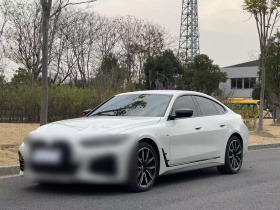 宝马4系 2023款 425i Gran Coupe M运动曜夜套装