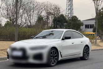 宝马4系 2023款 425i Gran Coupe M运动曜夜套装