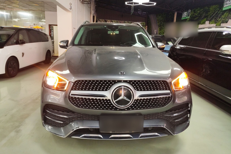 奔驰GLE 2020款 GLE 350 4MATIC 时尚型车身外观2