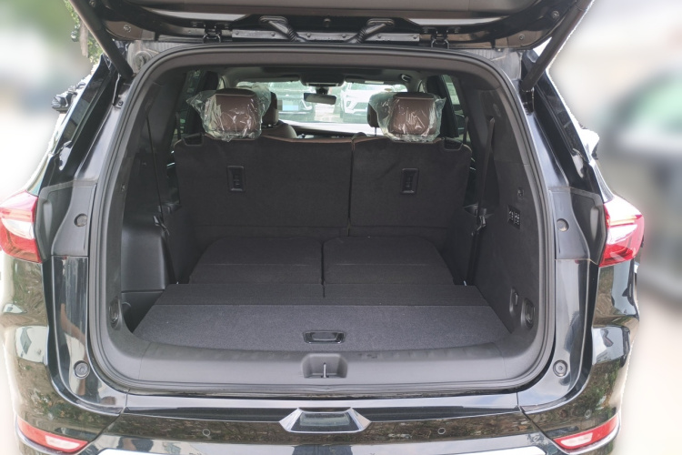 别克 昂科旗 2022款 652T 四驱尊享旗舰型 7座中控内饰23