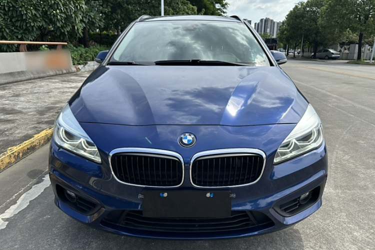 宝马2系旅行车 2016款 218i 领先型车身外观6004