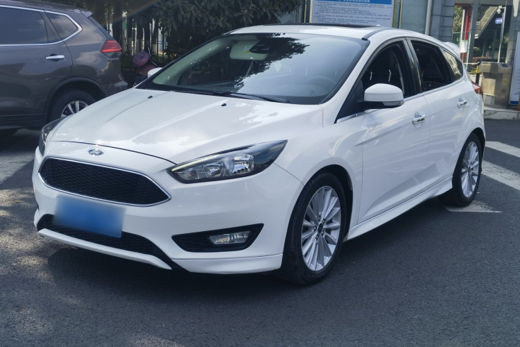 福特 福克斯 2017款 两厢 EcoBoost 180 自动运动型车身外观1