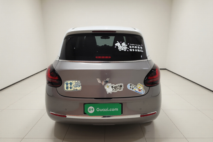 五菱汽车 五菱缤果 2023款 333km 灵犀互联款车身外观6