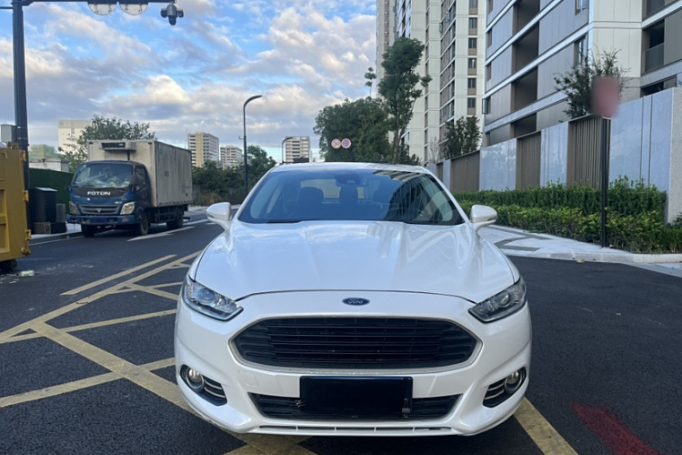 福特 蒙迪欧 2013款 2.0L GTDi200时尚型车身外观6001