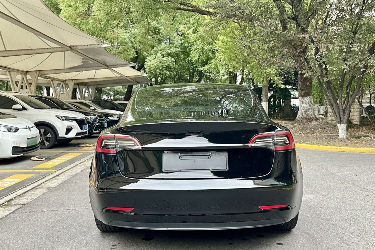 特斯拉 Model 3 2022款 后轮驱动版车身外观6004